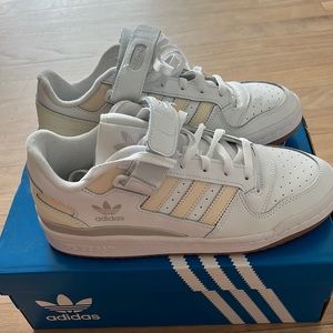 Adidas Forum Low Shoes-Wmns-cloud white/ecru tint